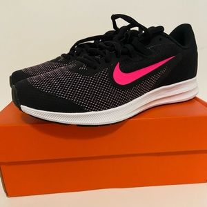 Big girls Nike downshifter 9